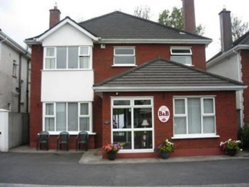 Clooniff House Hotel Castlegar